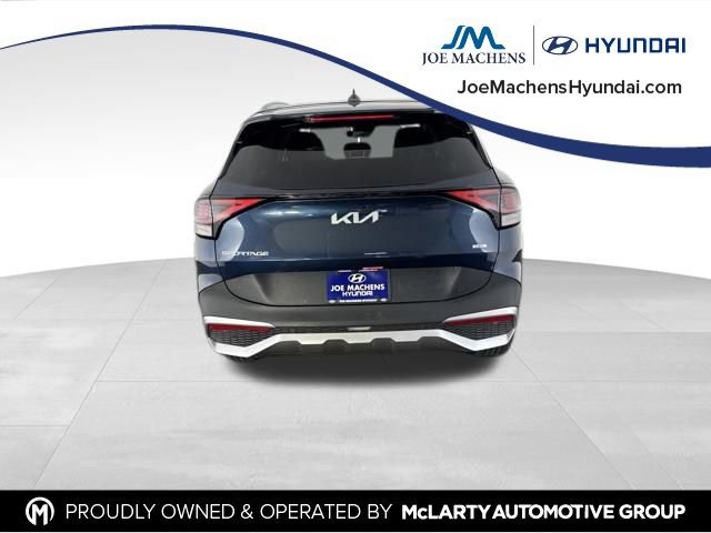 Used 2024 Kia Sportage EX AWD/4WD image 7