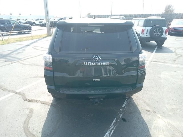 Used 2020 Toyota 4Runner SR5 Premium image 6