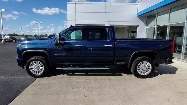 Used 2022 Chevrolet Silverado 3500 High Country w/ Safety Package II AWD/4WD image 5