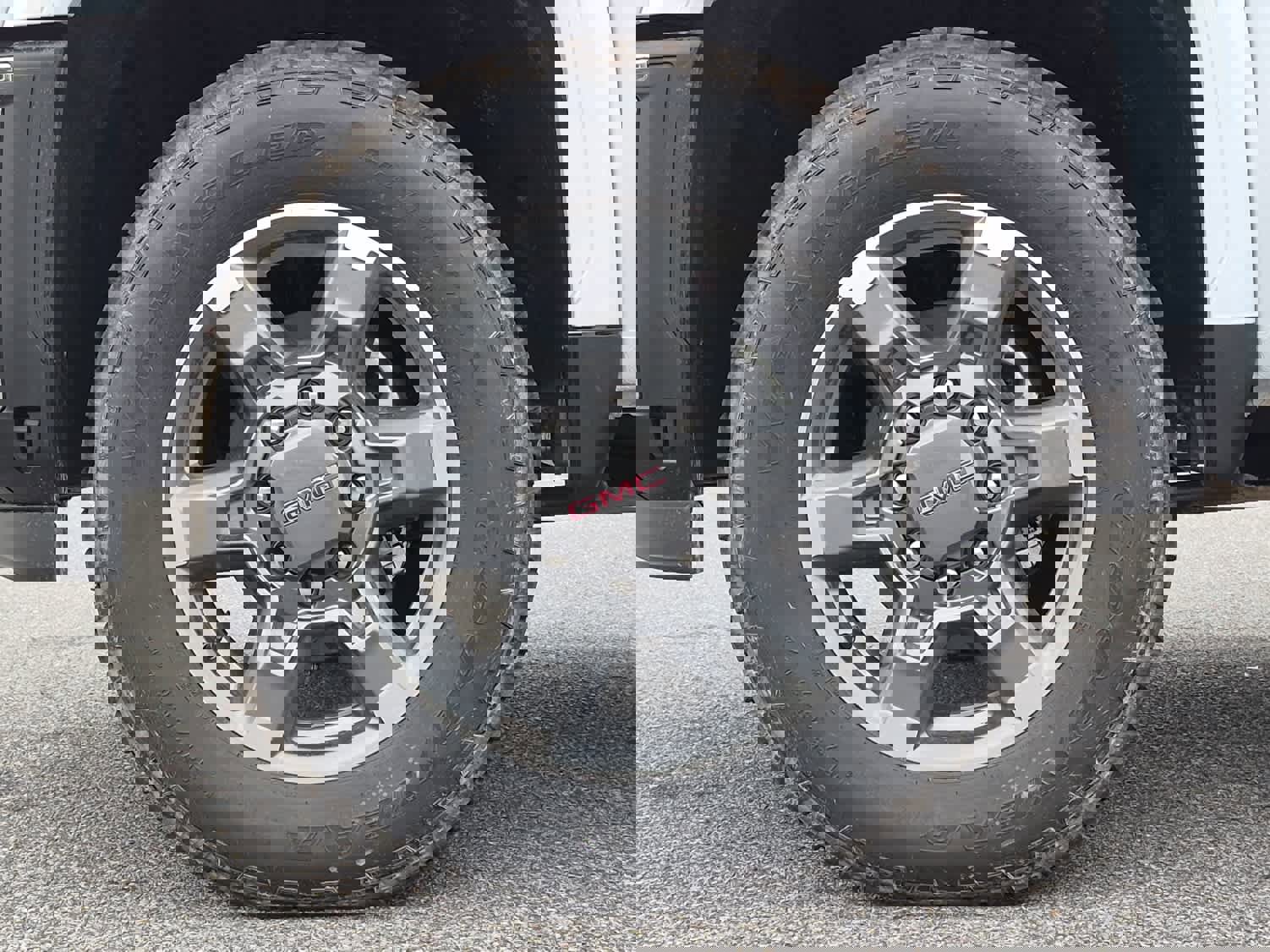 New 2026 GMC Sierra 2500 SLT w/ SLT Convenience Package image 8