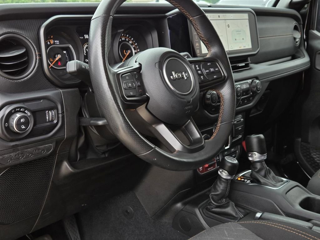 Used 2024 Jeep Gladiator Mojave w/ Safety Group AWD/4WD image 22