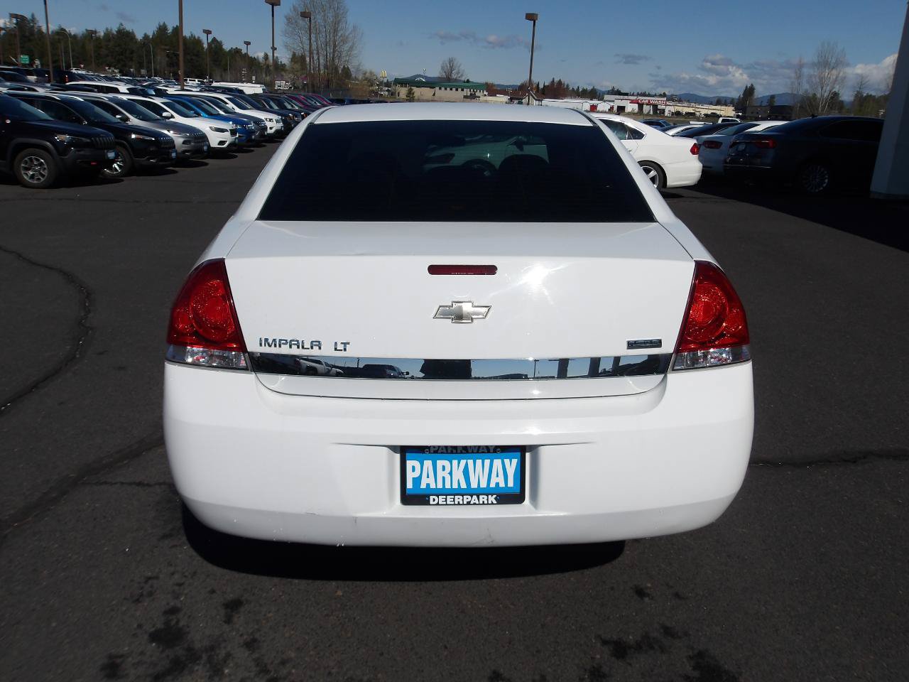 Used 2011 Chevrolet Impala LT FWD image 4
