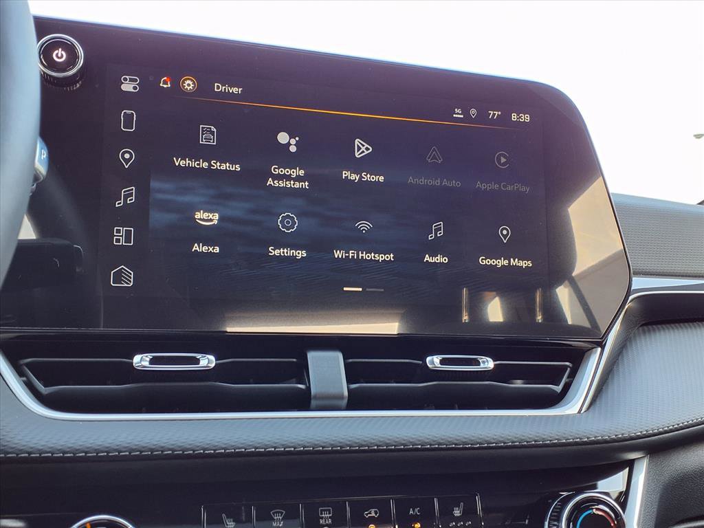 Used 2025 Chevrolet Equinox LT image 3