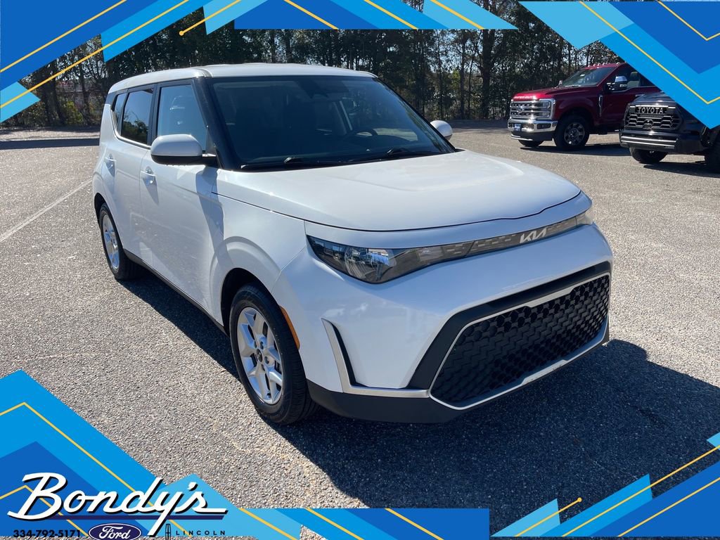 Used 2023 Kia Soul LX w/ LX Technology Package