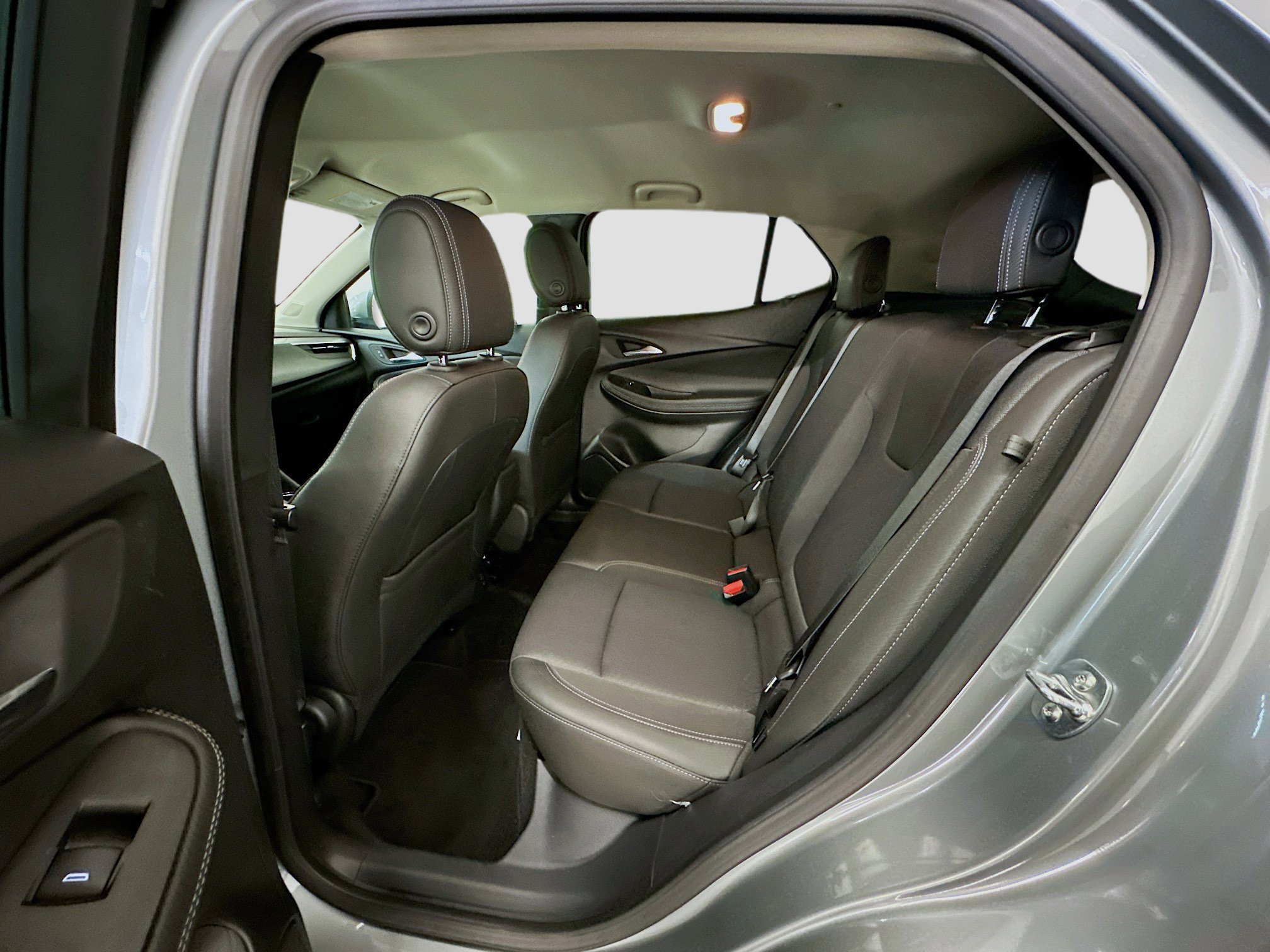 Used 2025 Buick Encore GX Preferred image 28