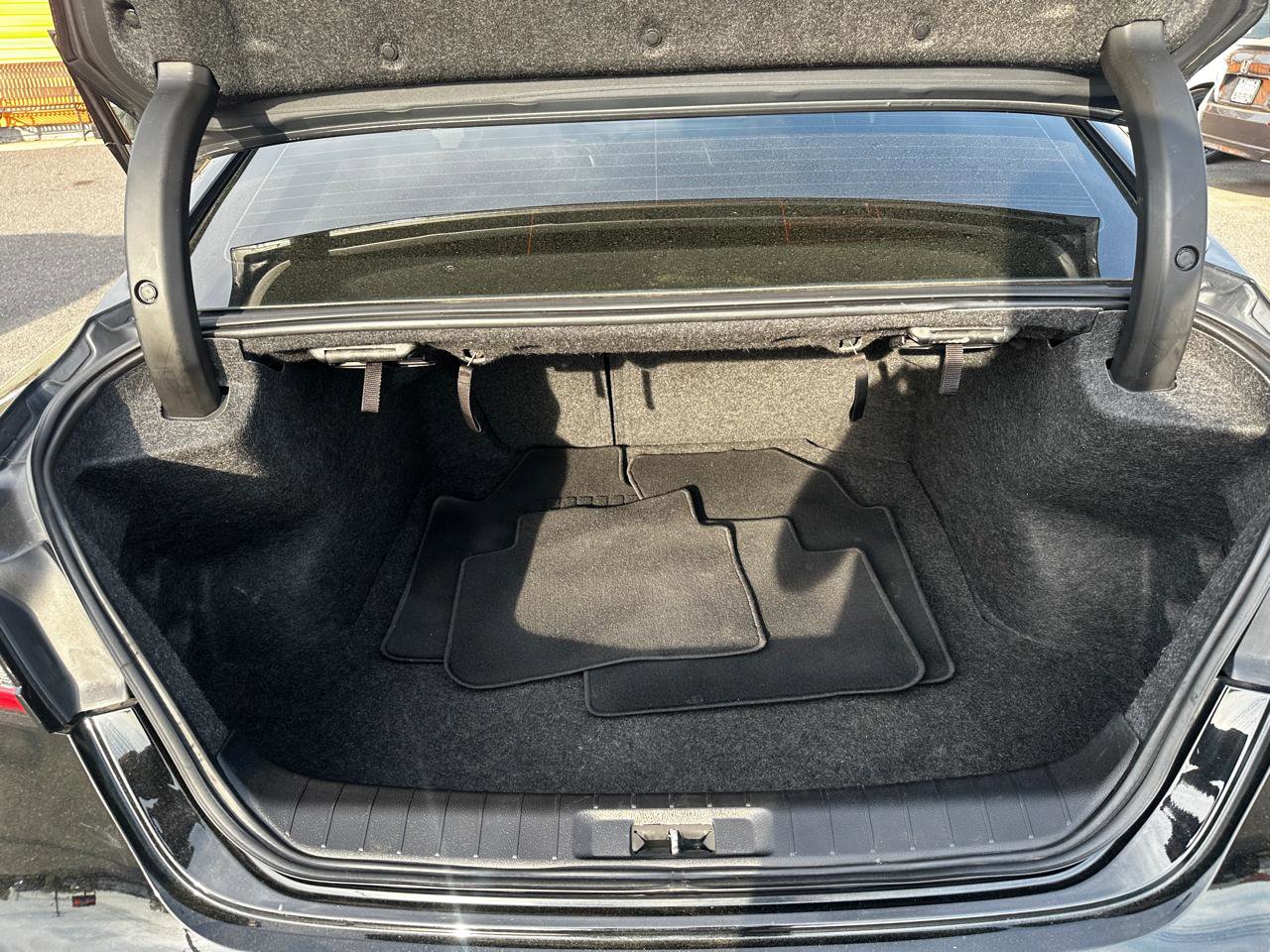 Used 2019 Nissan Maxima SR w/ Premium Package image 20