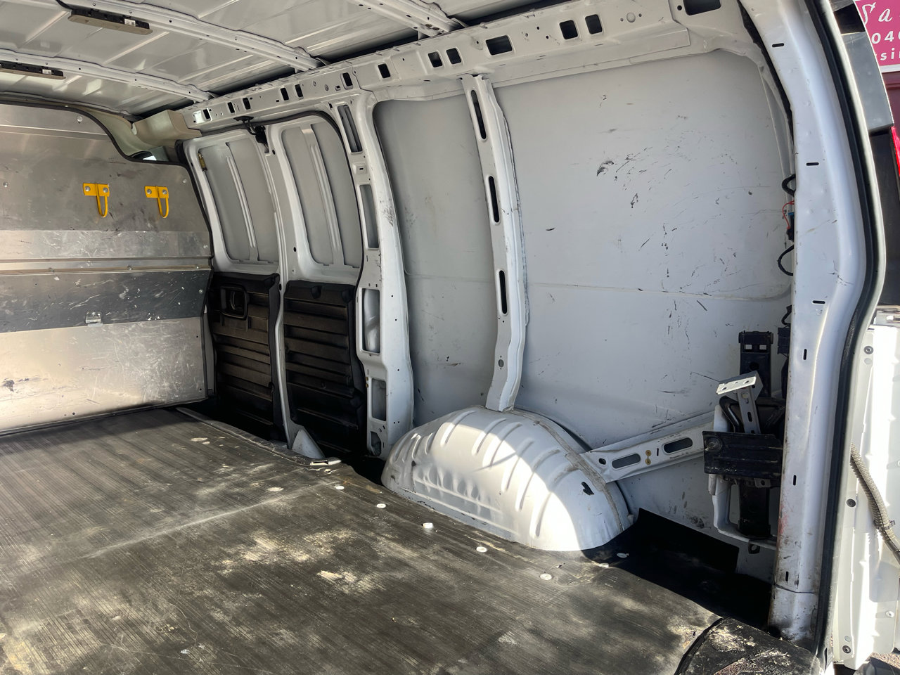 Used 2019 Chevrolet Express 2500 w/ Driver Convenience Package image 13