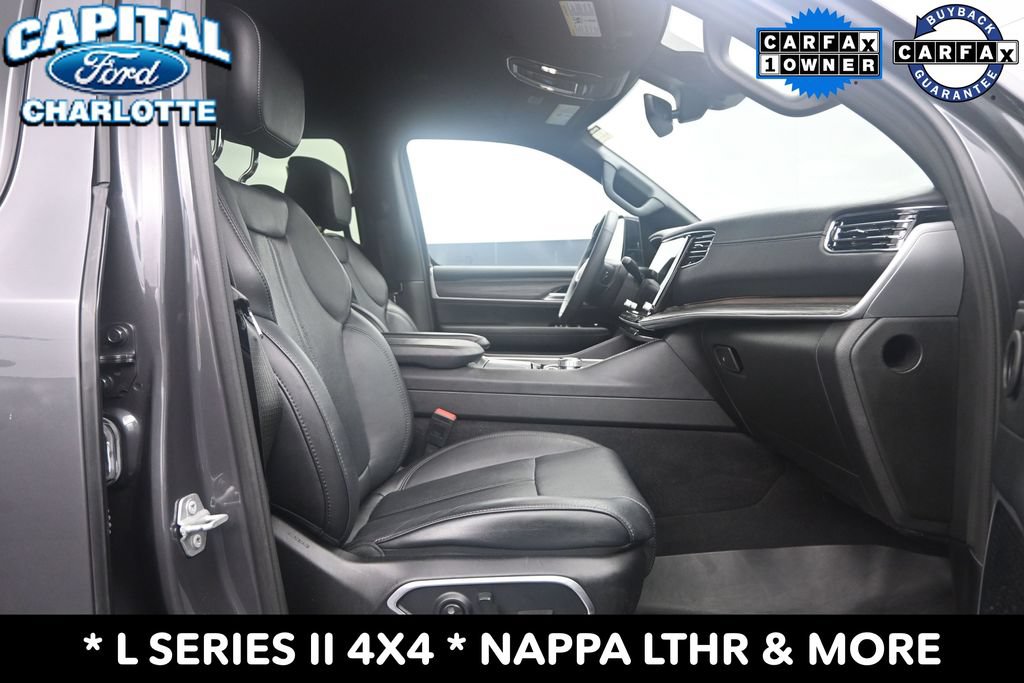 Used 2024 Jeep Wagoneer L Series II w/ Flexible Seating Group AWD/4WD image 12