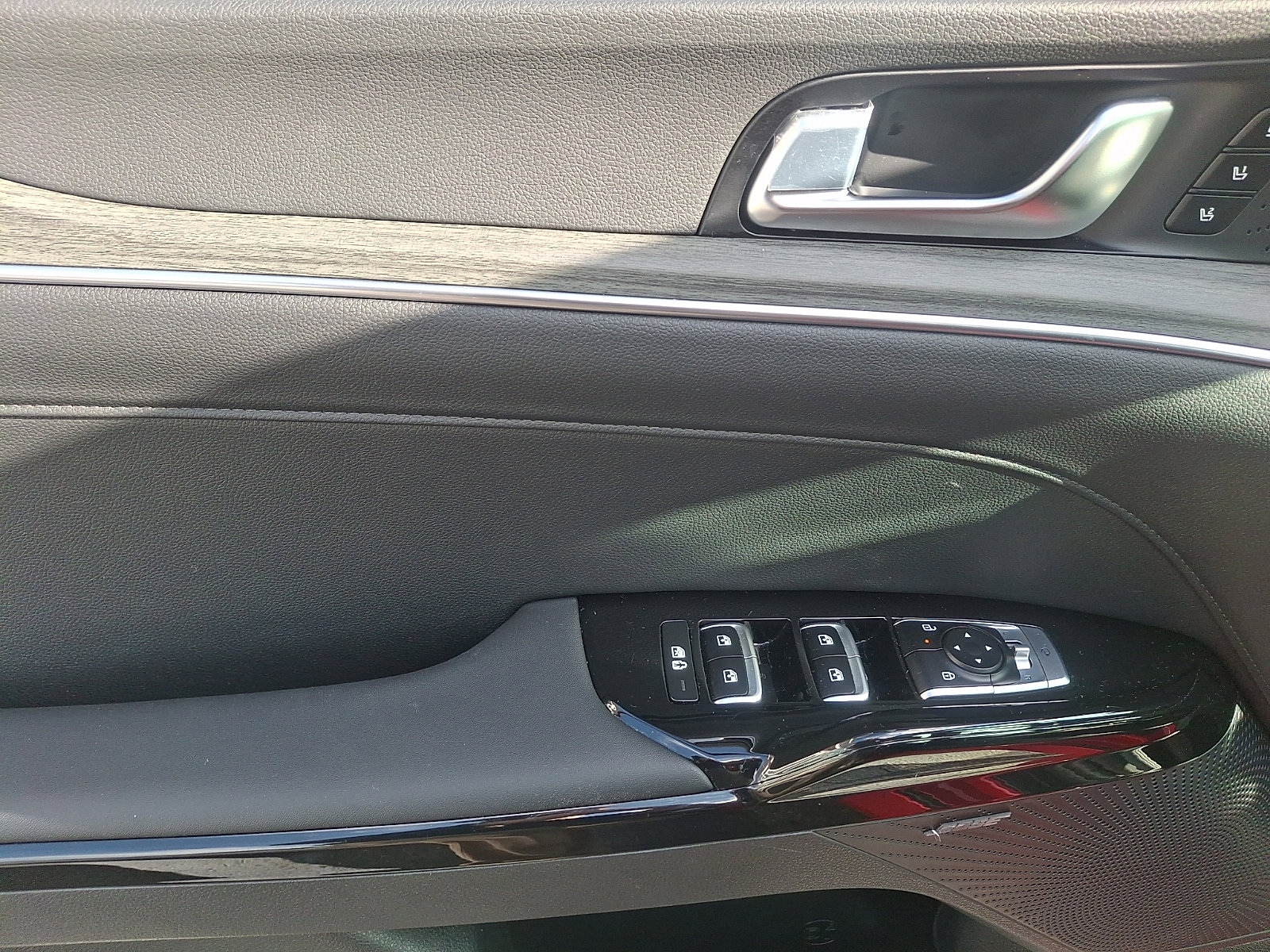 Used 2025 Kia K5 EX image 12