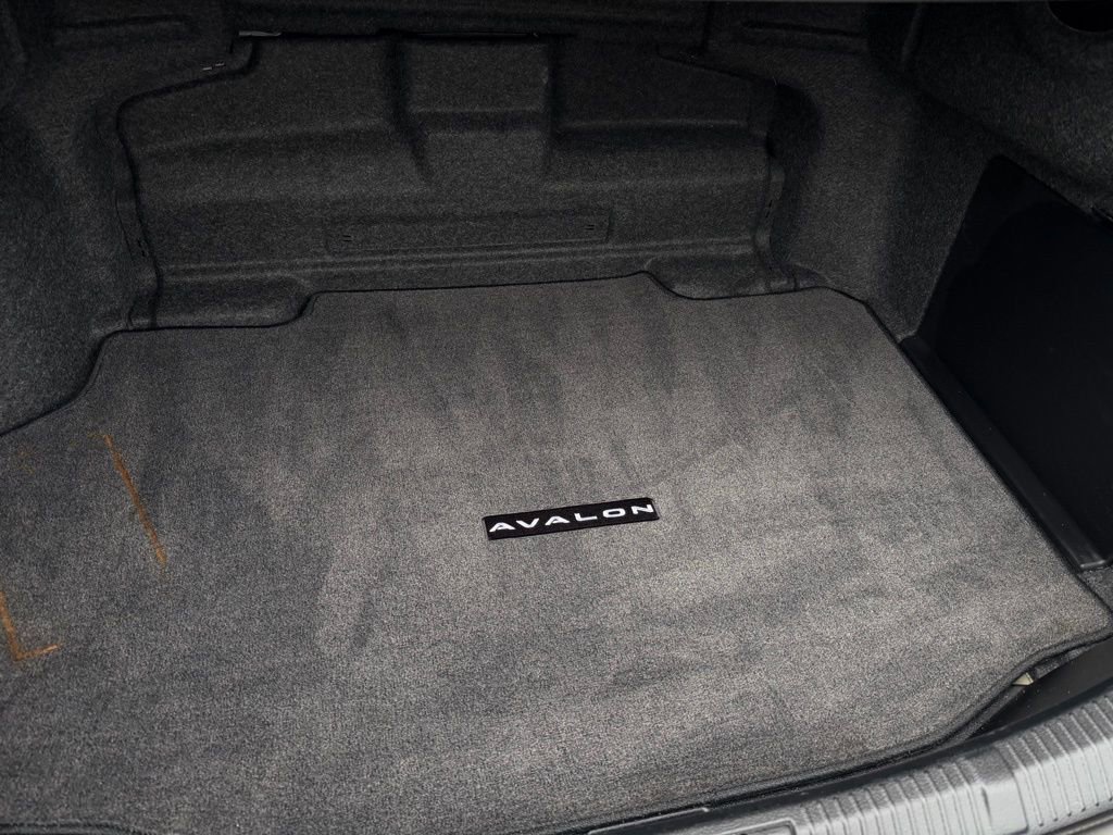 Used 2015 Toyota Avalon XLE Touring image 22