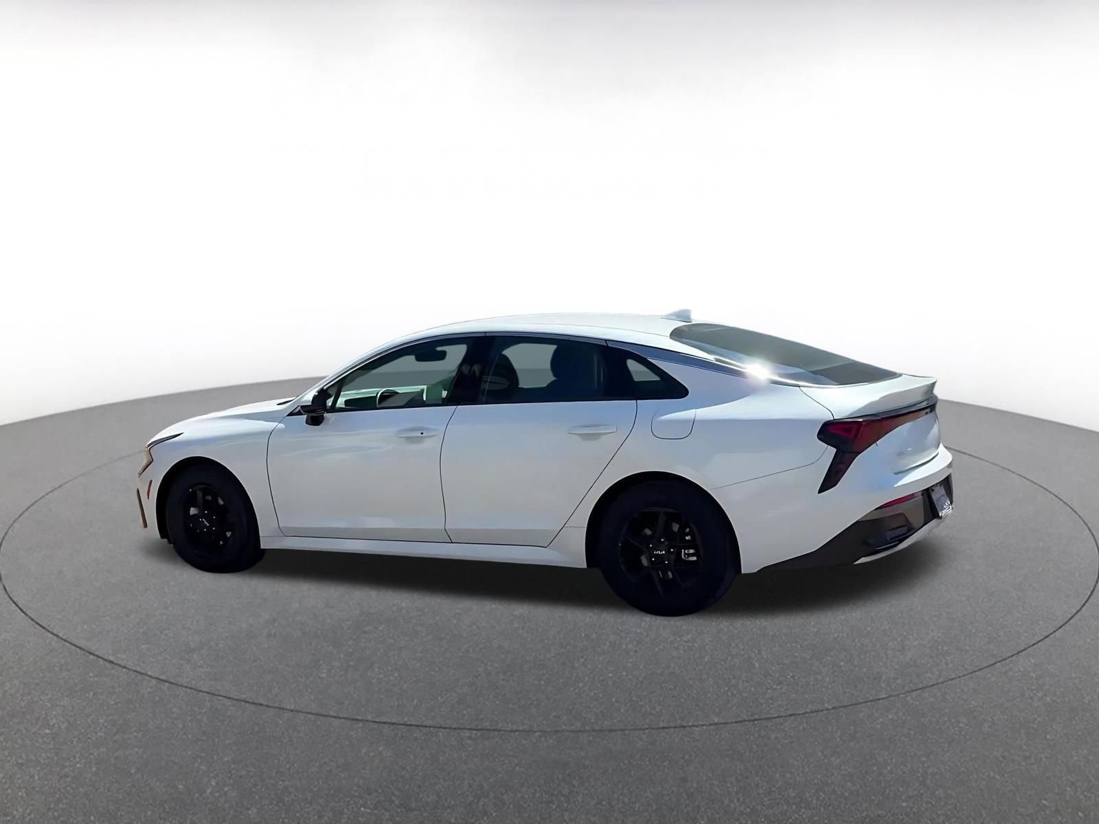 Used 2025 Kia K5 LXS image 10