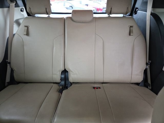 Used 2021 Toyota Sienna XLE w/ XLE Plus Package FWD image 29