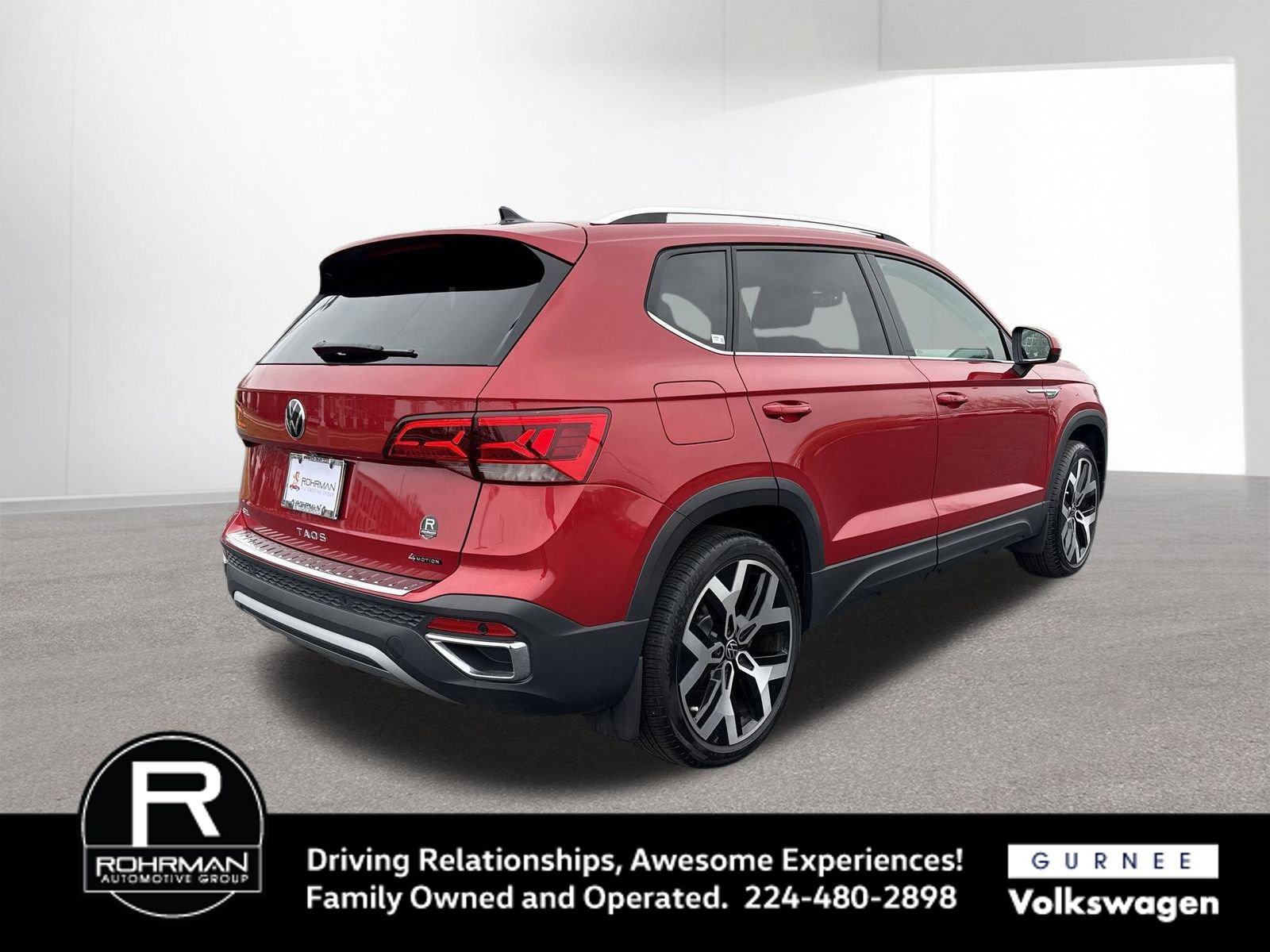 Used 2023 Volkswagen Taos SEL image 10