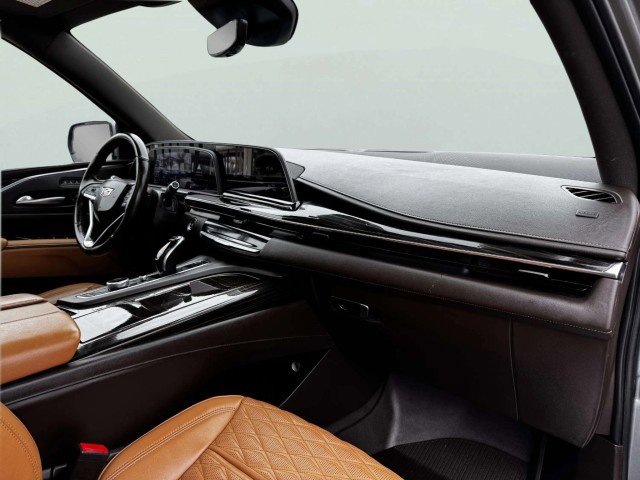 Used 2021 Cadillac Escalade Premium Luxury image 55