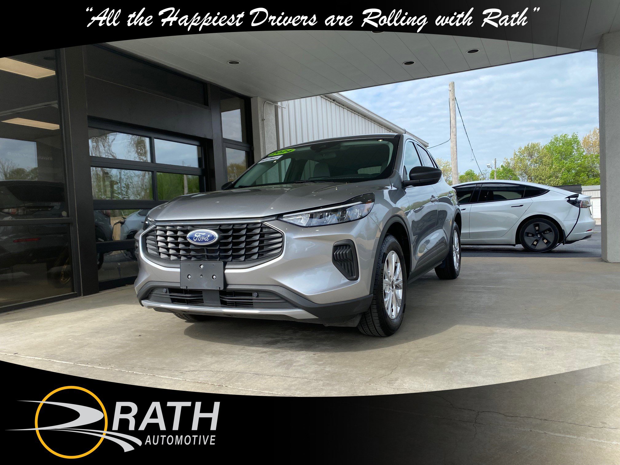 Used 2024 Ford Escape Active image 1