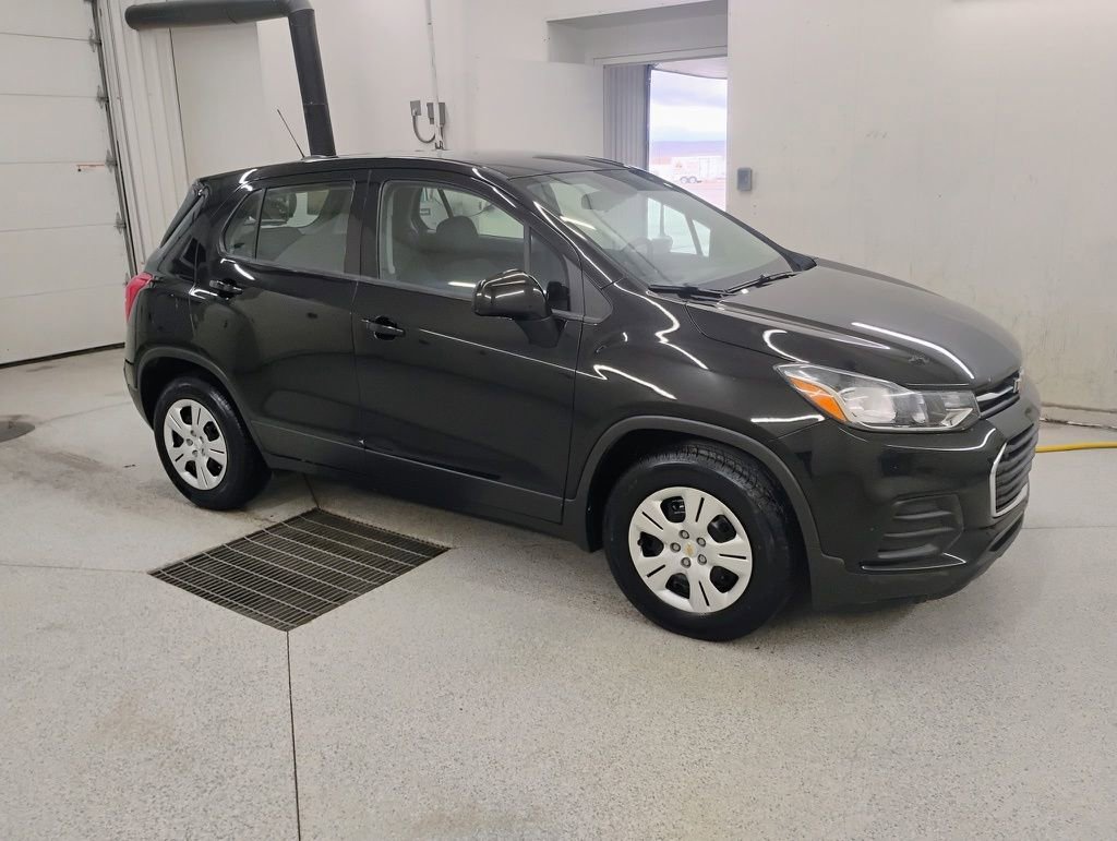 Used 2017 Chevrolet Trax LS image 3