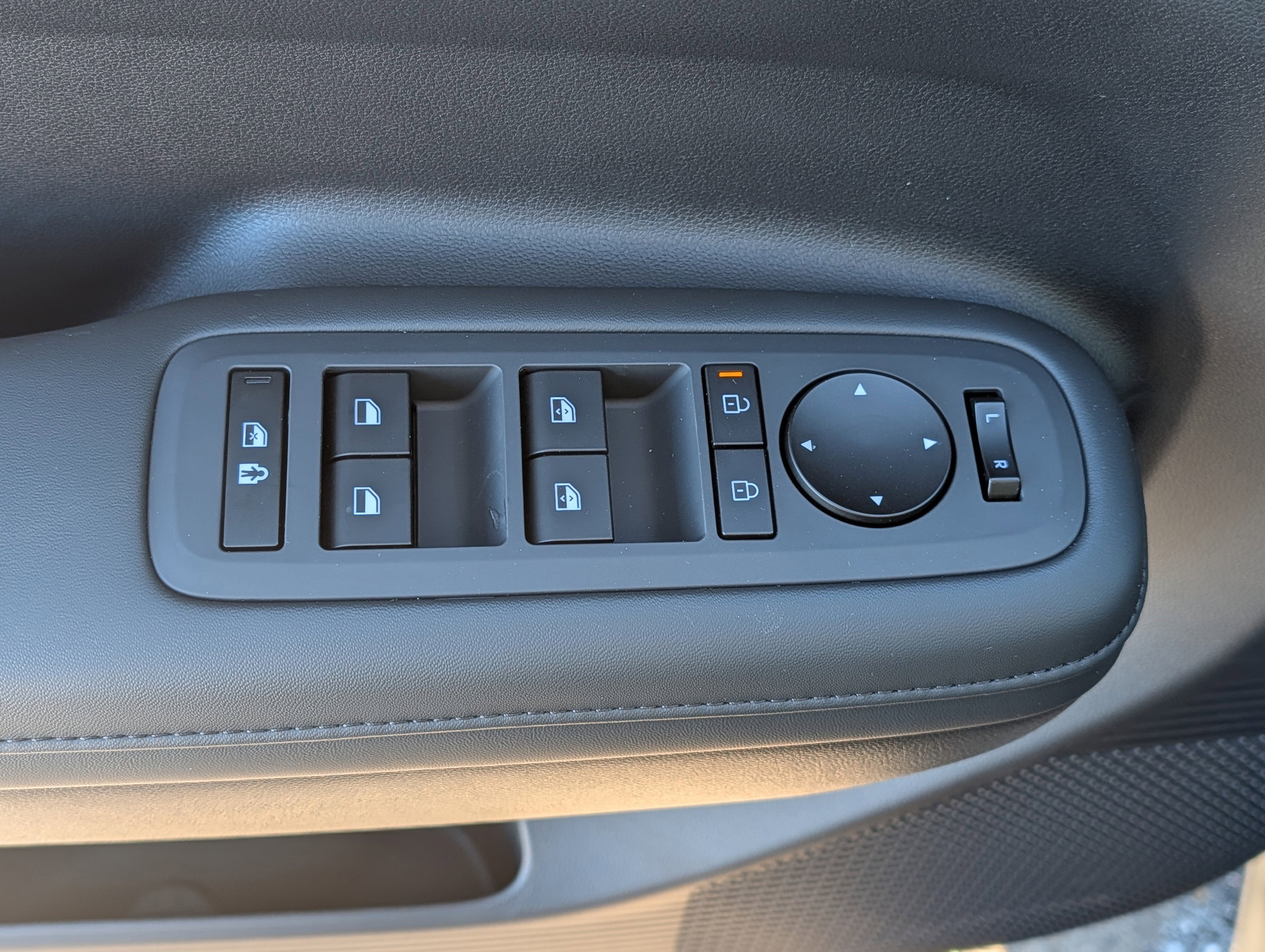 New 2026 Hyundai Santa Fe SEL image 12