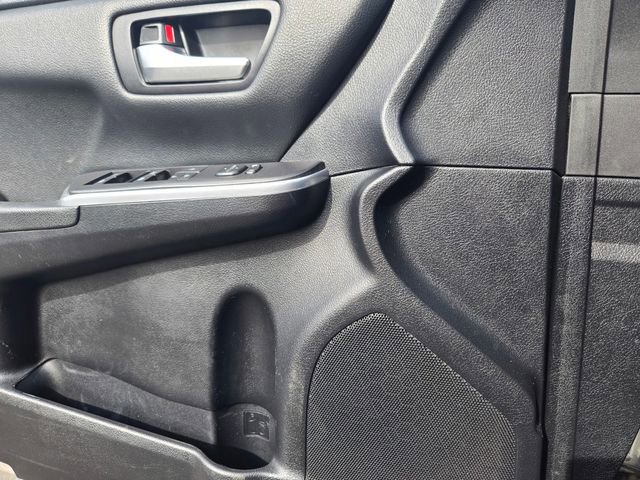 Used 2015 Toyota Camry SE image 14