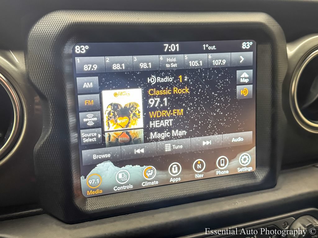 Used 2022 Jeep Wrangler Unlimited Sahara w/ Safety Group AWD/4WD image 15