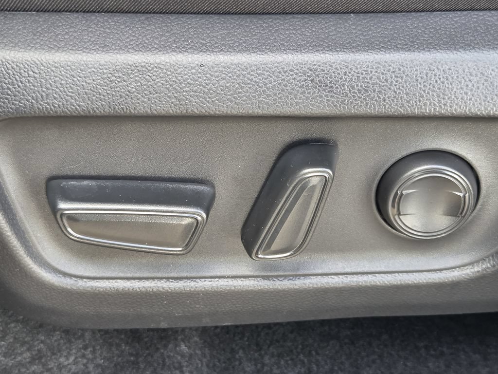 Used 2026 Toyota RAV4 SE AWD/4WD image 28