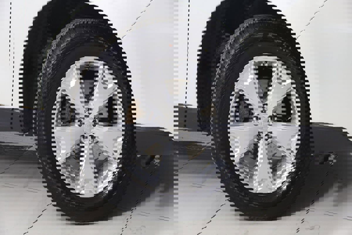 Used 2014 Subaru Forester 2.5i Limited image 14