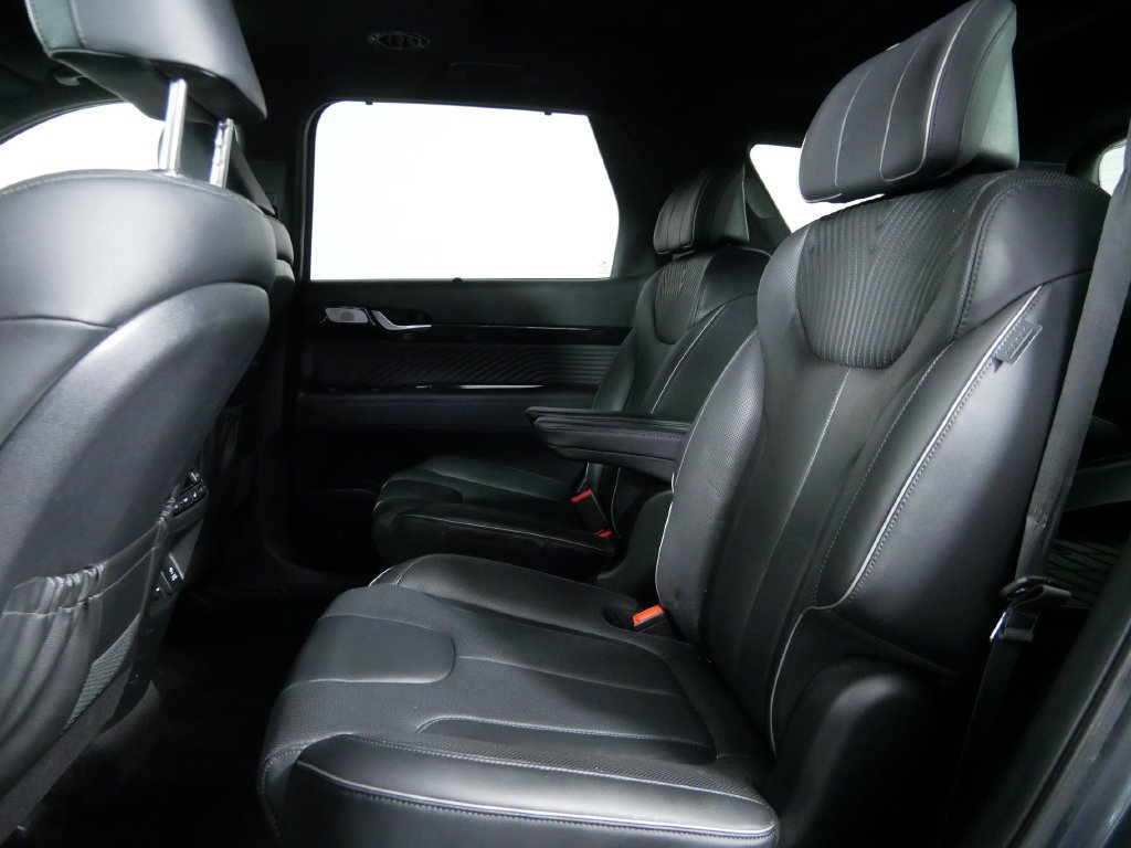 Used 2023 Hyundai Palisade Calligraphy w/ Cargo Package AWD/4WD image 16