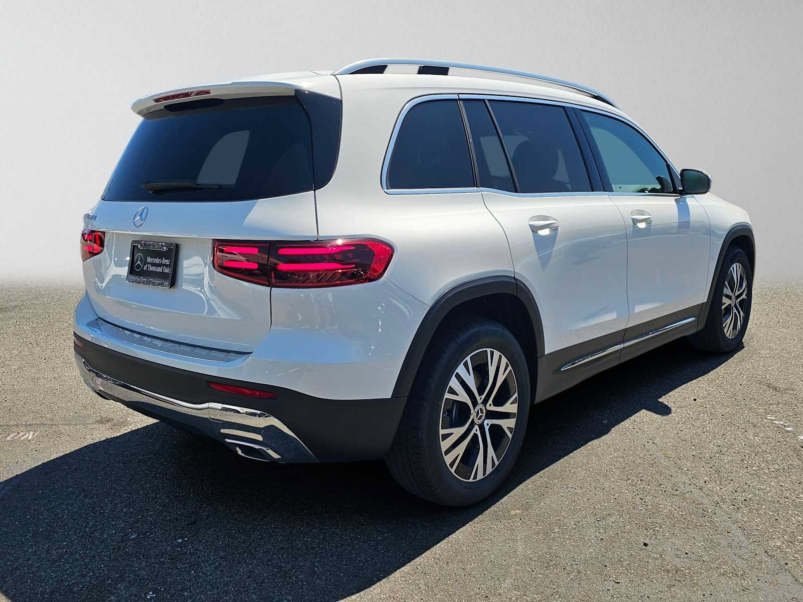 New 2026 Mercedes-Benz GLB 250 image 3