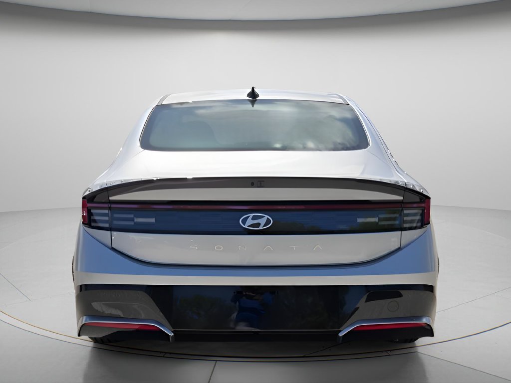 New 2026 Hyundai Sonata SEL FWD image 4