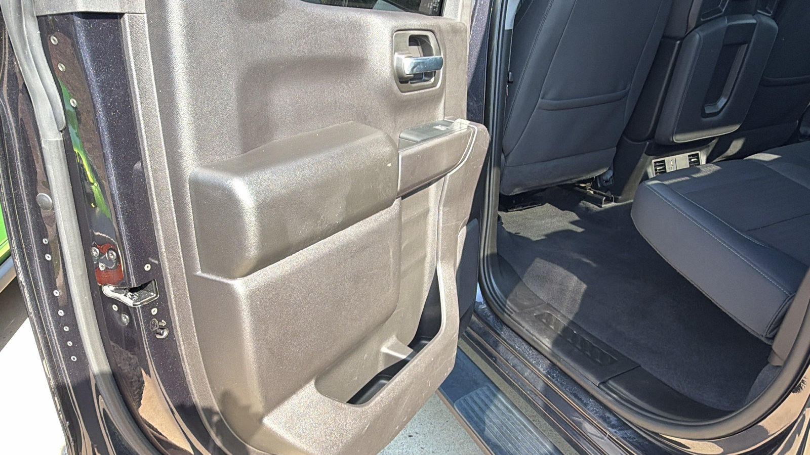 Used 2024 Chevrolet Silverado 1500 Custom Trail Boss w/ LPO, Dark Essentials Package AWD/4WD image 22