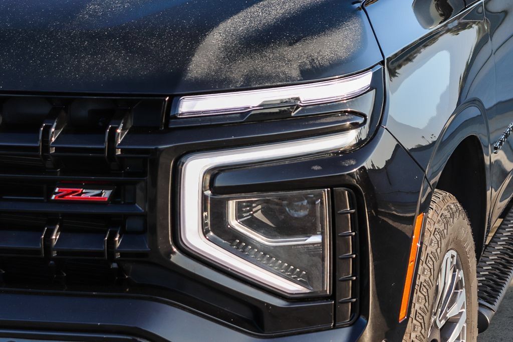 Used 2025 Chevrolet Suburban Z71 AWD/4WD image 5