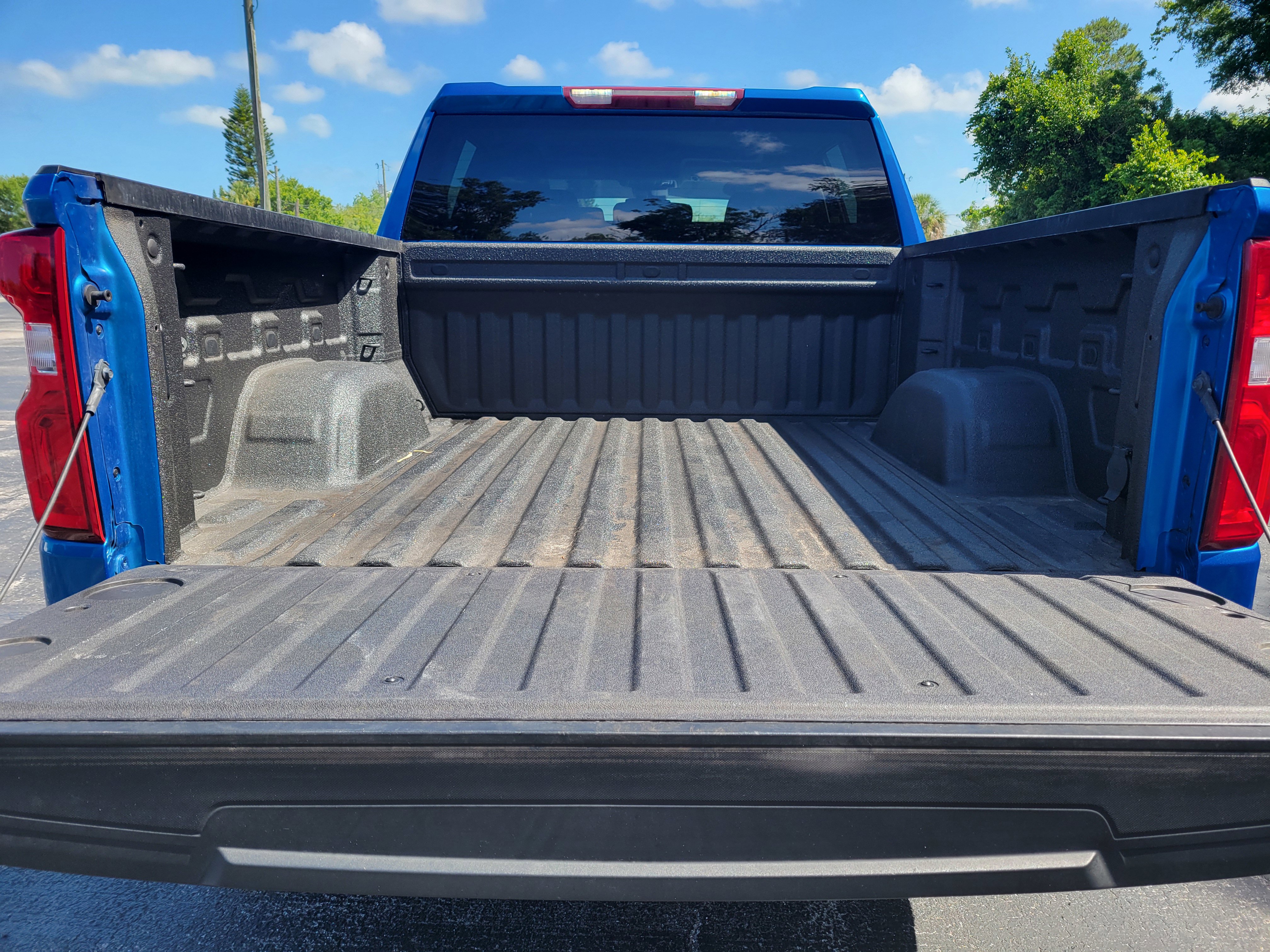 Certified 2023 Chevrolet Silverado 1500 LT Trail Boss AWD/4WD image 7