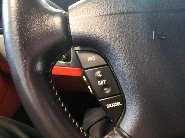 Used 2005 Ford Thunderbird image 19