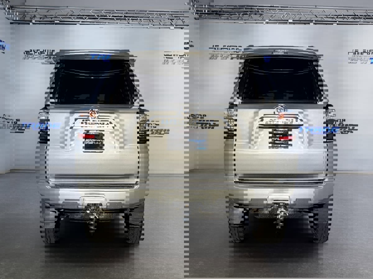 Used 2022 Toyota 4Runner SR5 image 6