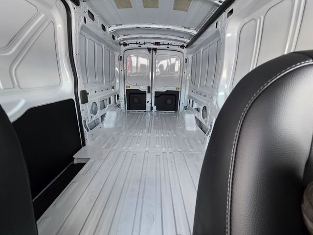 New 2026 Ford Transit 250 148 Medium Roof image 38