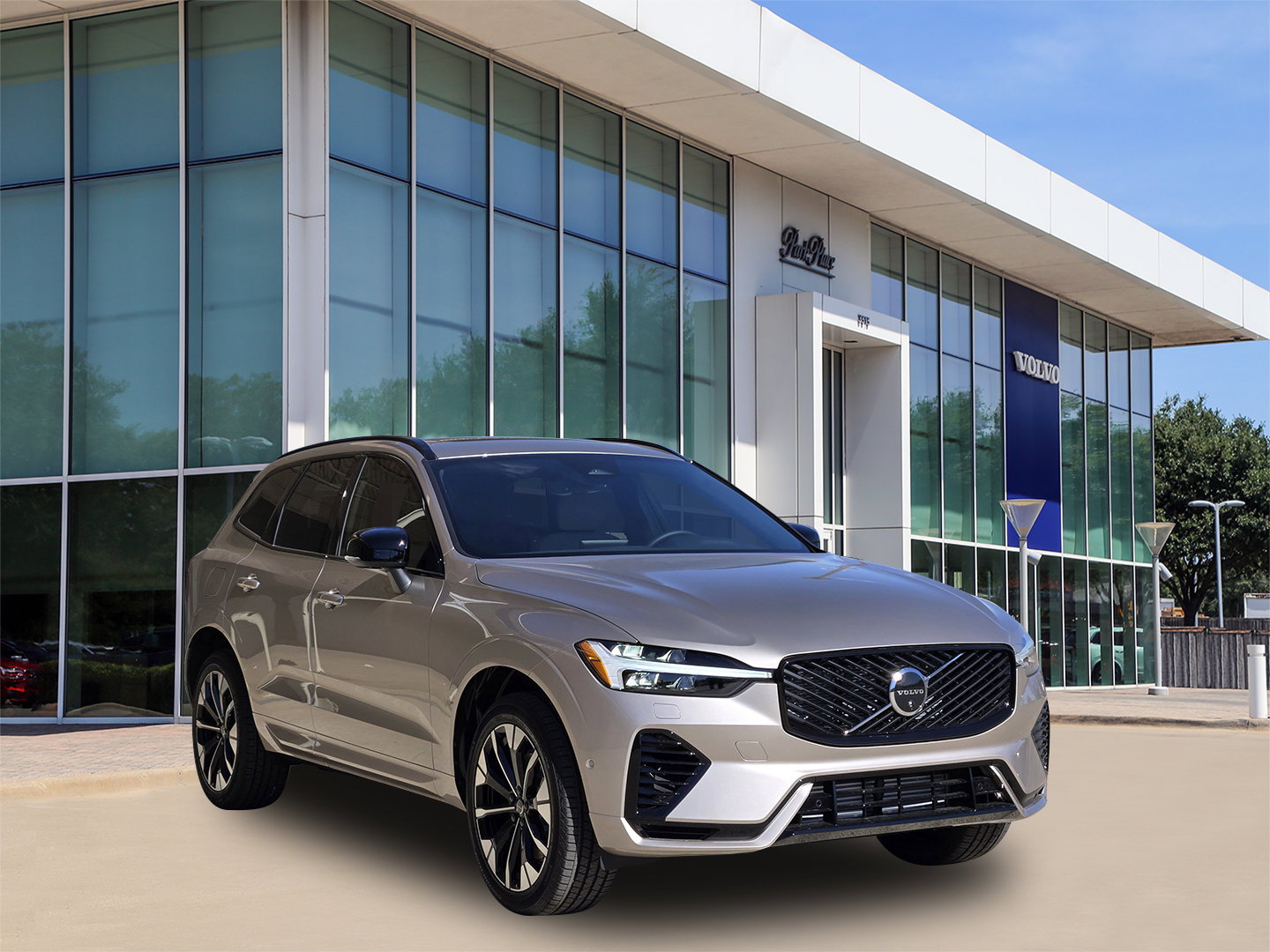 New 2026 Volvo XC60 T8 Plus w/ Protection Package Premier video 2