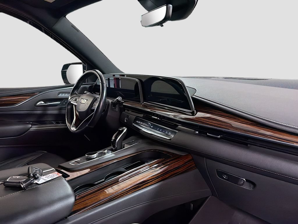Used 2021 Cadillac Escalade Premium Luxury AWD/4WD image 33