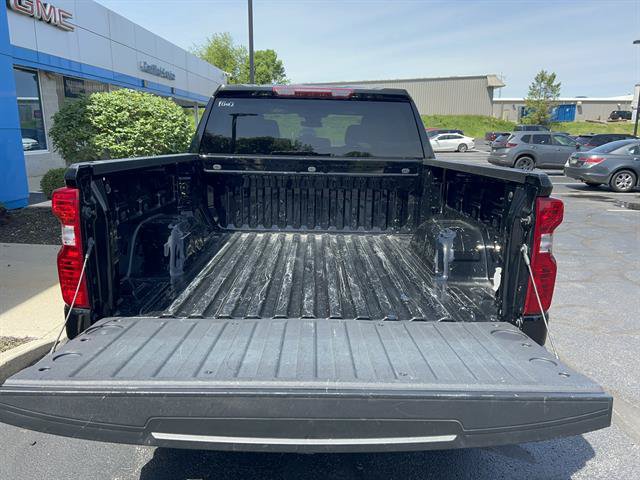 Used 2024 Chevrolet Silverado 1500 LT AWD/4WD image 5