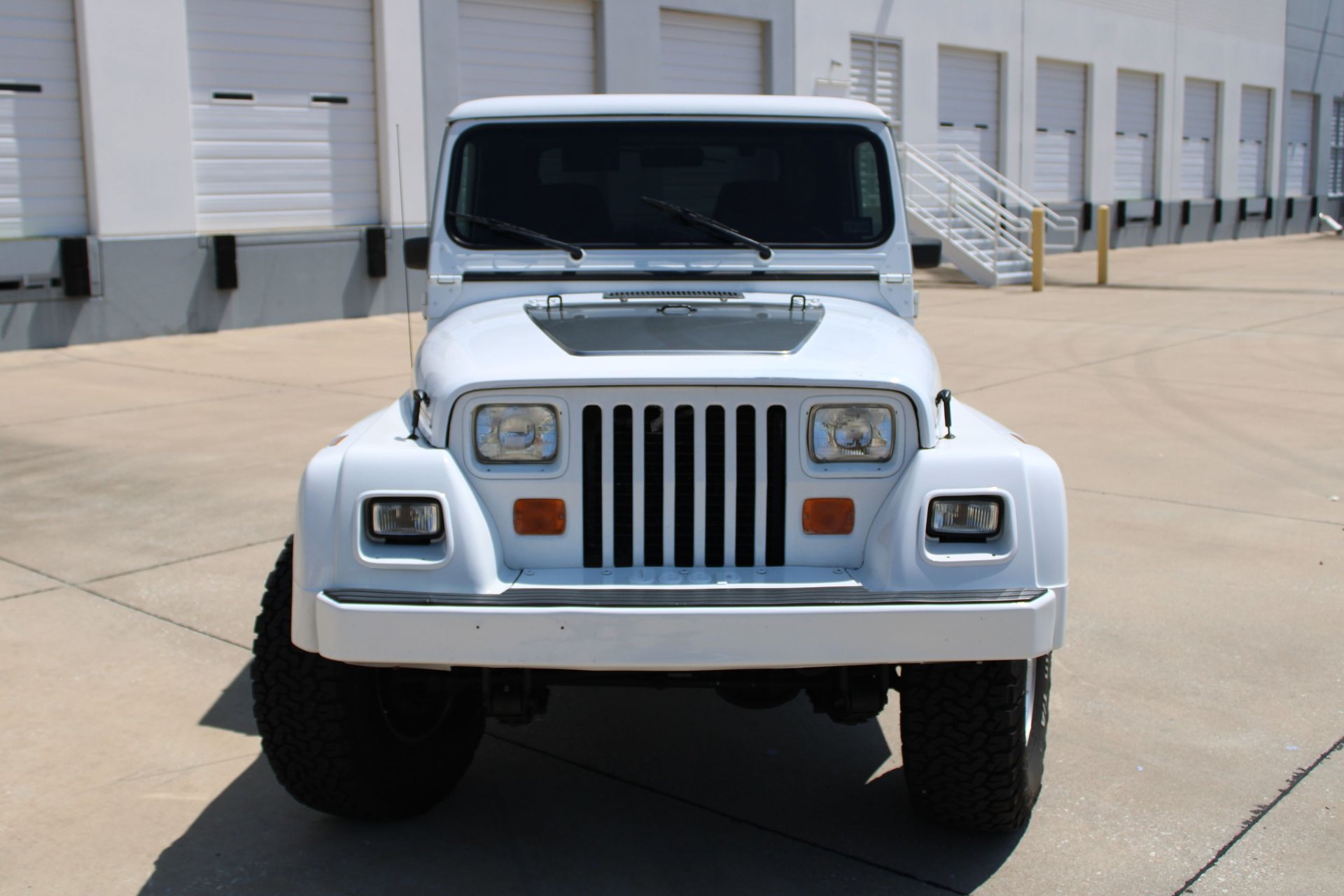 Used 1991 Jeep Wrangler Renegade AWD/4WD image 23