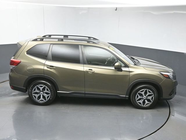 Certified 2023 Subaru Forester Premium image 48