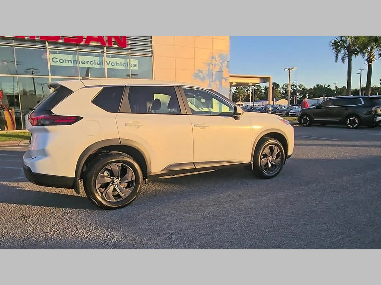 Used 2026 Nissan Rogue SV AWD/4WD image 35