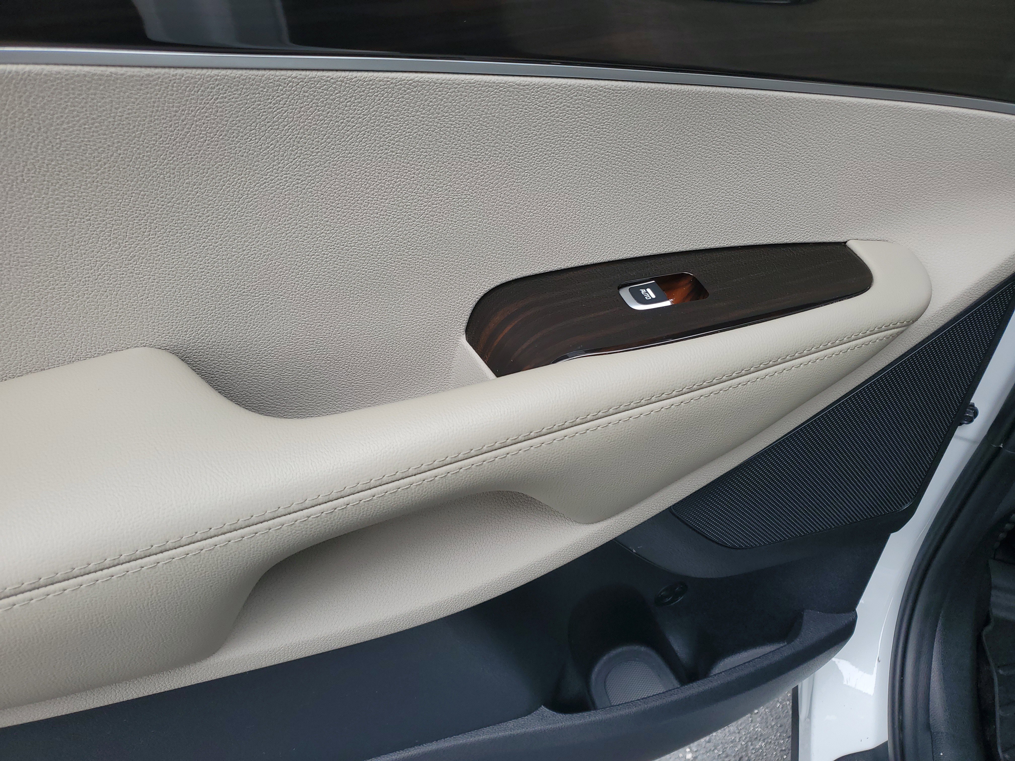 Used 2020 Kia Sorento EX image 12