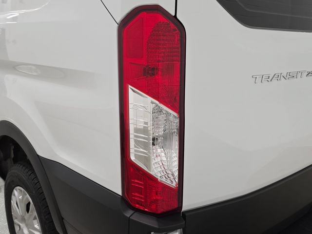 Used 2024 Ford Transit 250 Low Roof w/ Exterior Upgrade Package RWD image 27