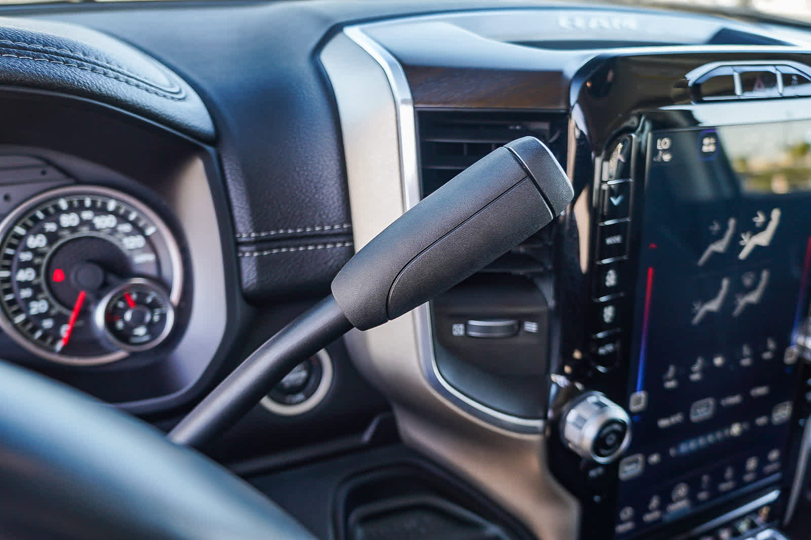 Used 2024 RAM 2500 Laramie image 22