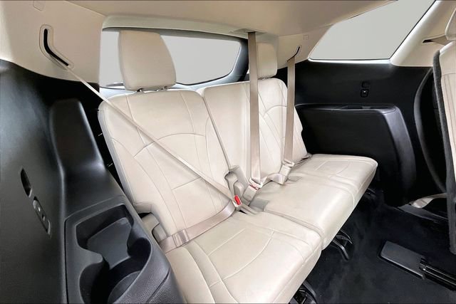 Used 2023 Buick Enclave Essence w/ Sport Touring Edition AWD/4WD image 18