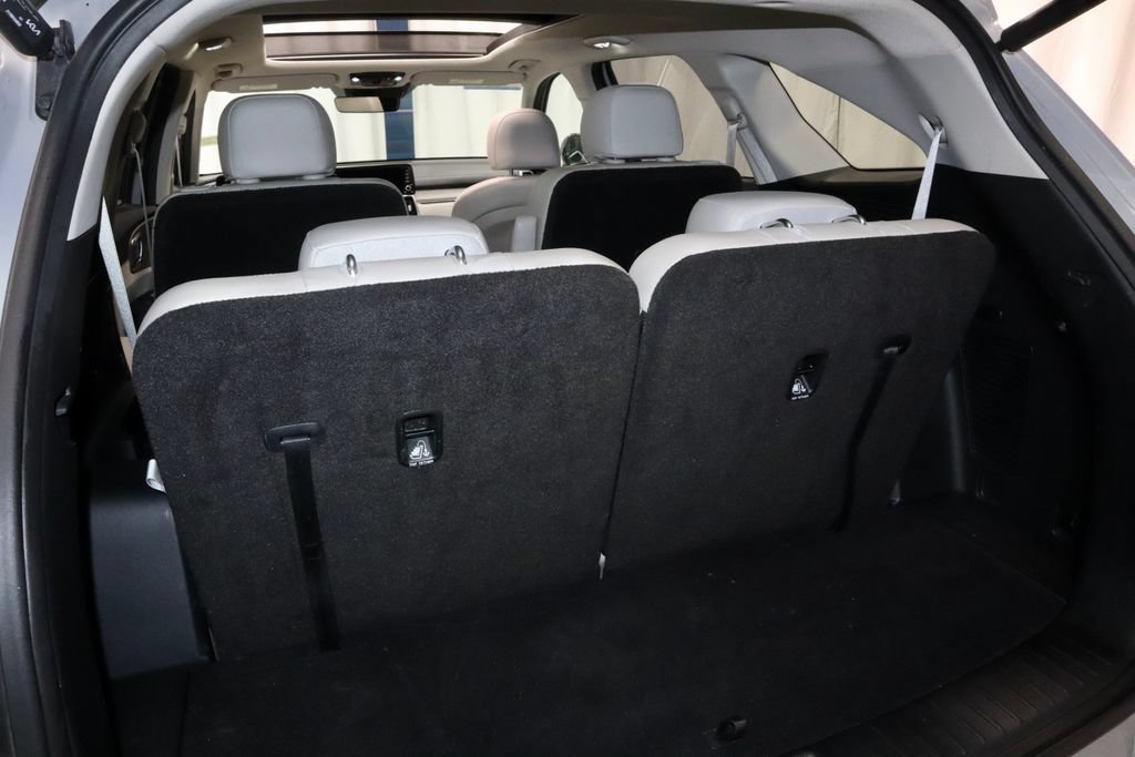 Used 2023 Kia Sorento EX w/ Panoramic Sunroof Package FWD image 16