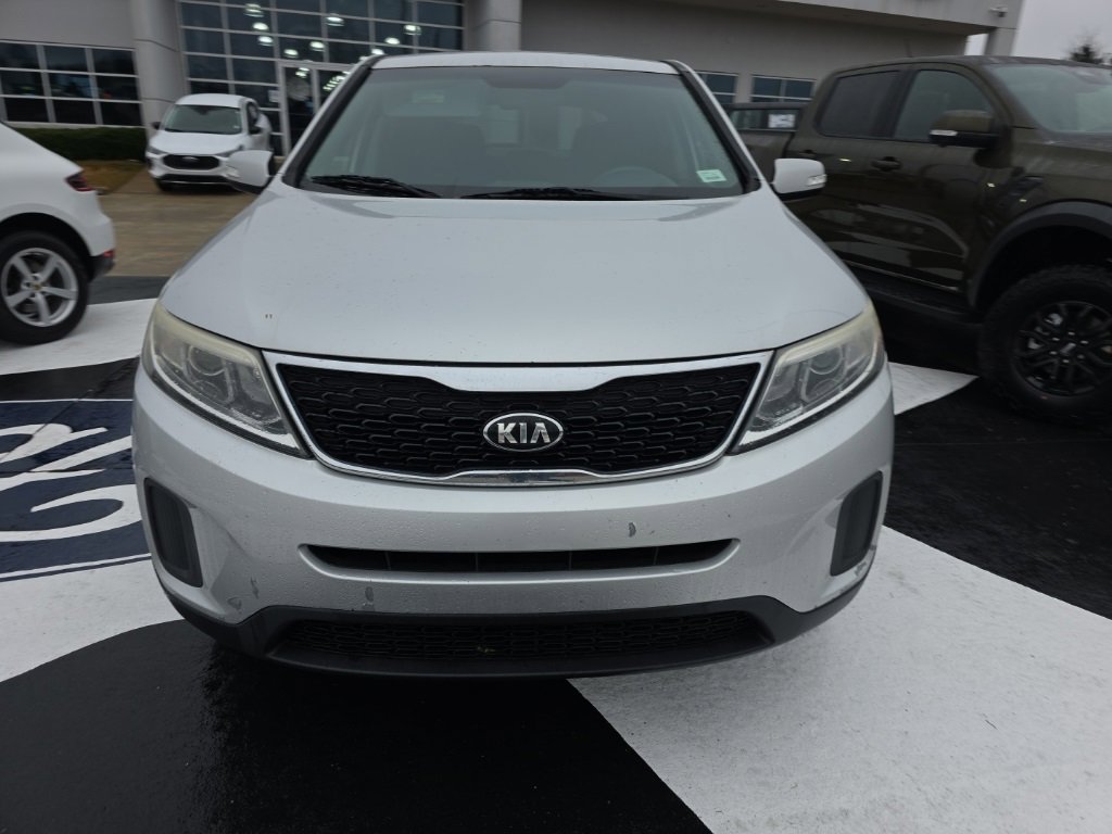 Used 2015 Kia Sorento LX image 8