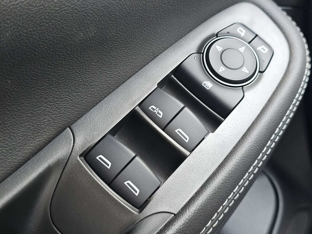 Used 2024 Buick Encore GX Preferred AWD/4WD image 23