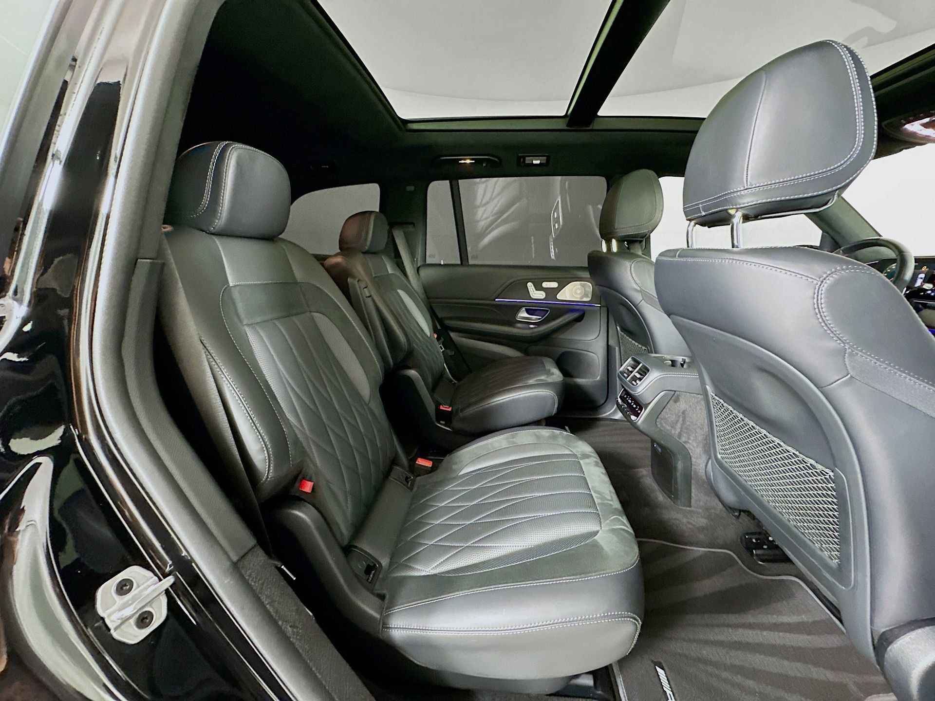 Used 2023 Mercedes-Benz GLS 63 AMG 4MATIC image 31