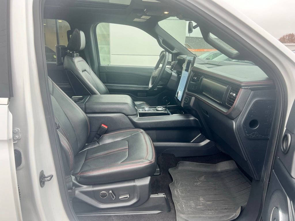 Used 2022 Ford Expedition Max Limited image 37