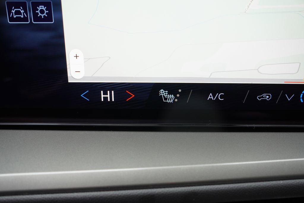 New 2026 Chevrolet Traverse LT image 15